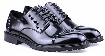 SLIMSHOES陳恩男鉚釘裝飾系帶尖頭低跟牛皮男士皮鞋